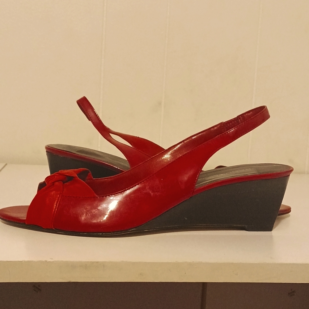 Bandolino dark red slingback peep toe wedges size 10m/AA vintage